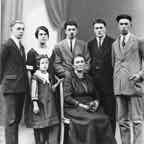 014 Familie Müller (Large).jpg