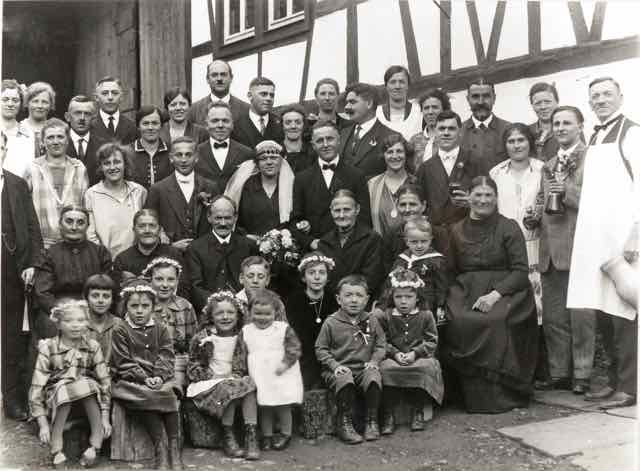 042 Hochzeit von Albert Schrroth und Frau Lina geb. Heinkel_ji (Large).jpg
