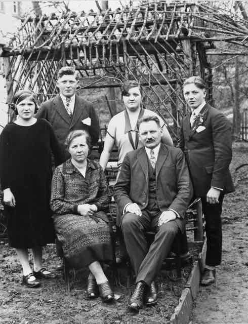 107 Familie Lacher, Nöttingen_ji (Large).jpg